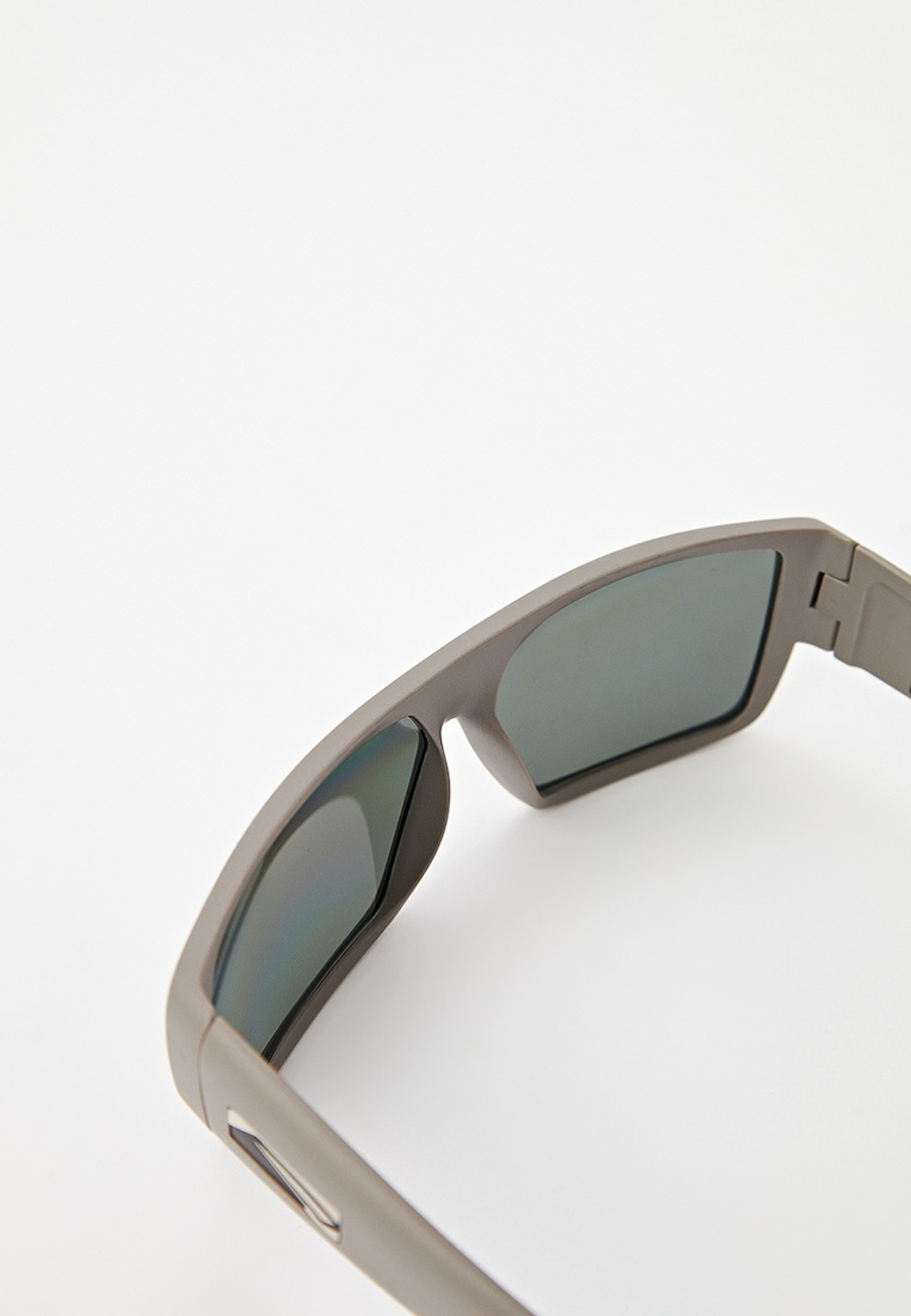 Спортивные очки LiP Rock / Matt Grey / PC Polarized / Smoke Lens