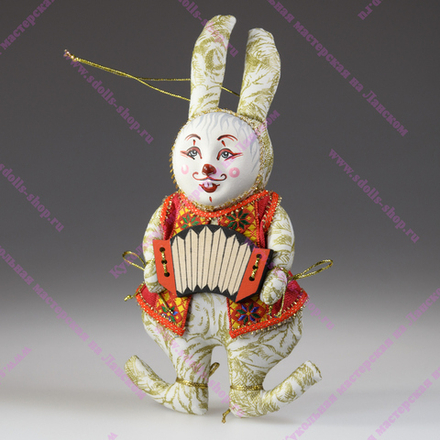 Ёлочная игрушка Кролик с музыкальным инструментом
