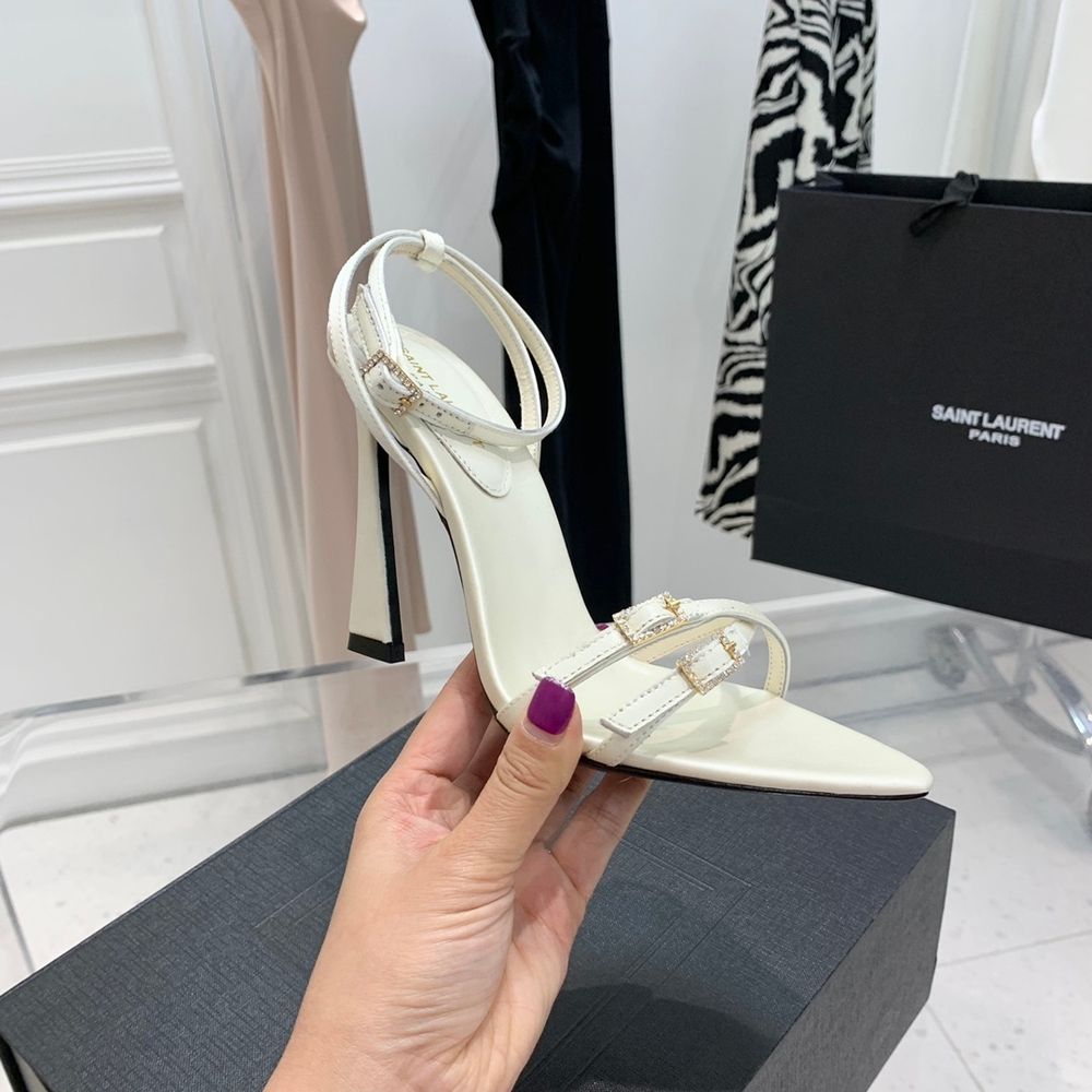 Saint Laurent Pumps
