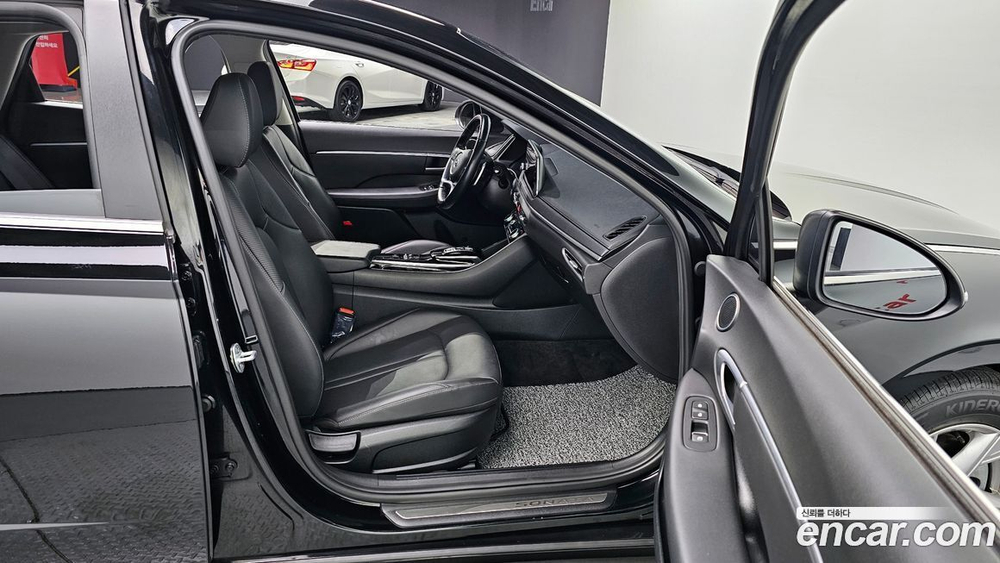 Hyundai Sonata (DN8) 2.0 (12.2019)