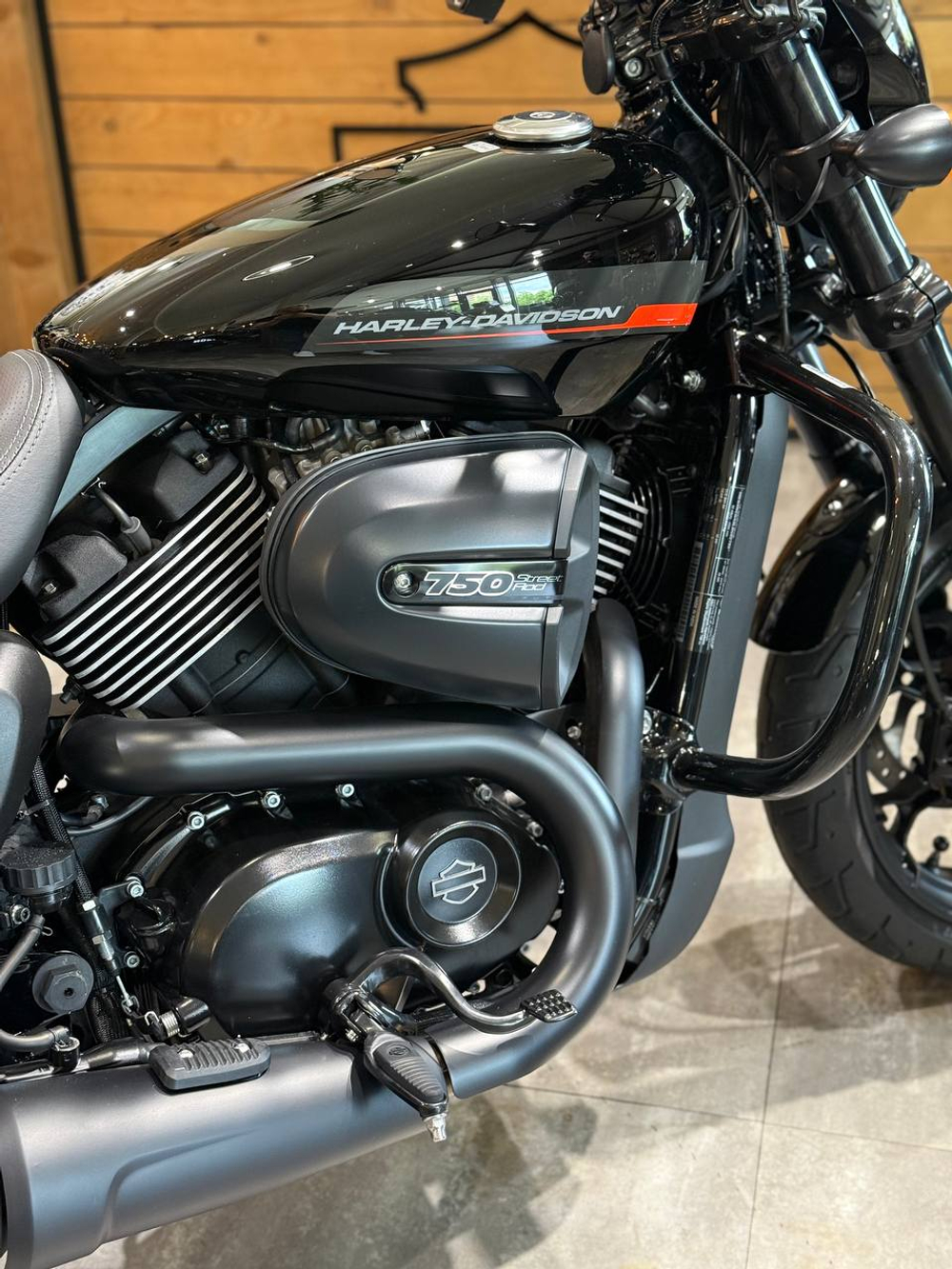 Harley-Davidson Street Rod, 2020 Black