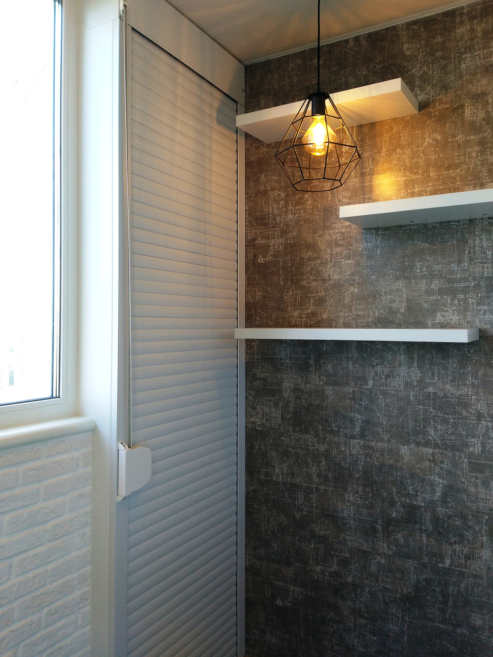 Шкаф на лоджию дома серии П44, П44Т "каблук", "сапожок"