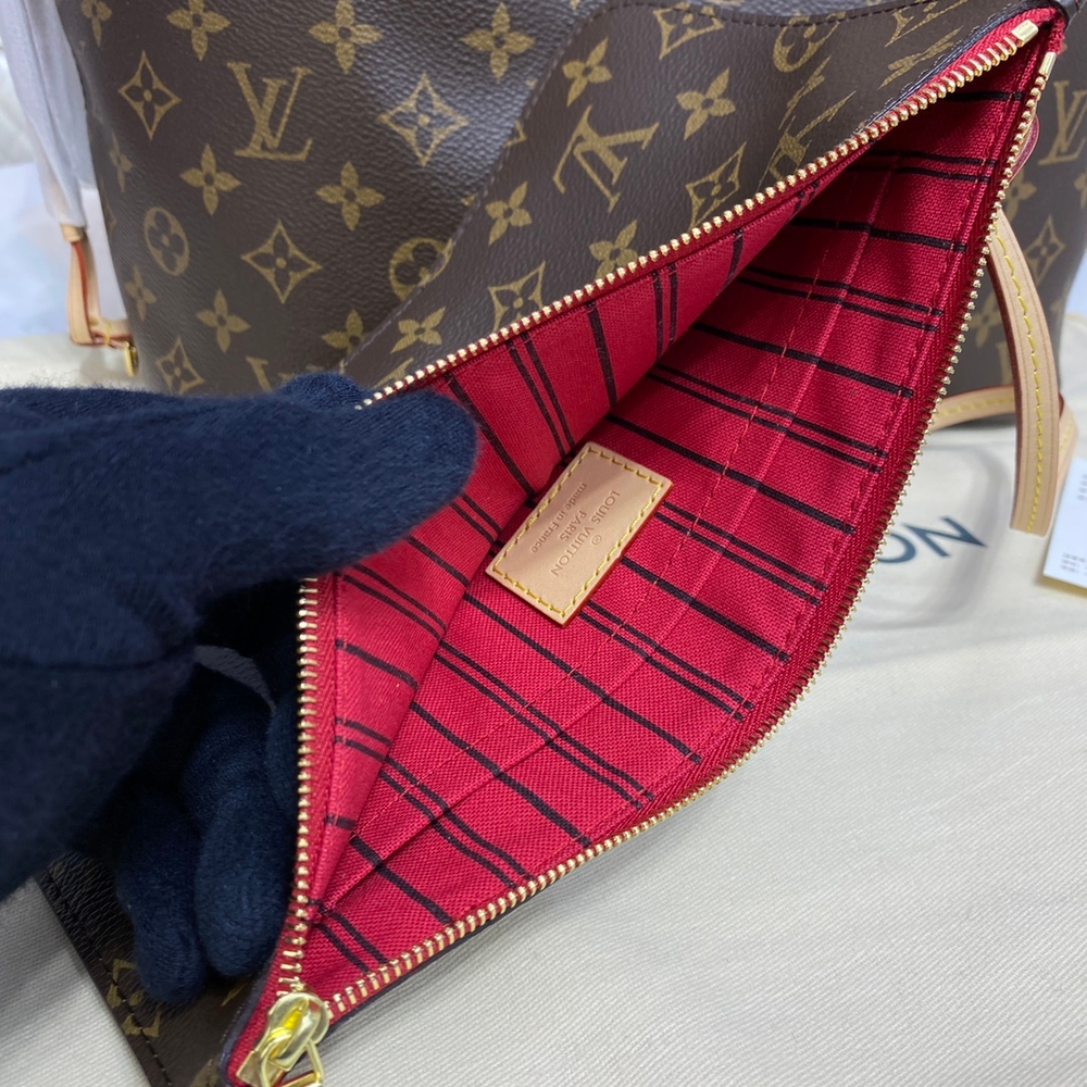 Louis Vuitton Neverfull MM