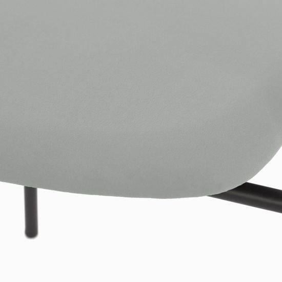 Обеденный стул Gloster металлический черный каркас, серая ткань и спинка из дерева