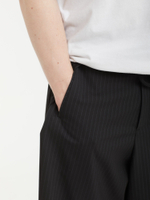 Мужские Шорты One Tuck Stripe Bermuda