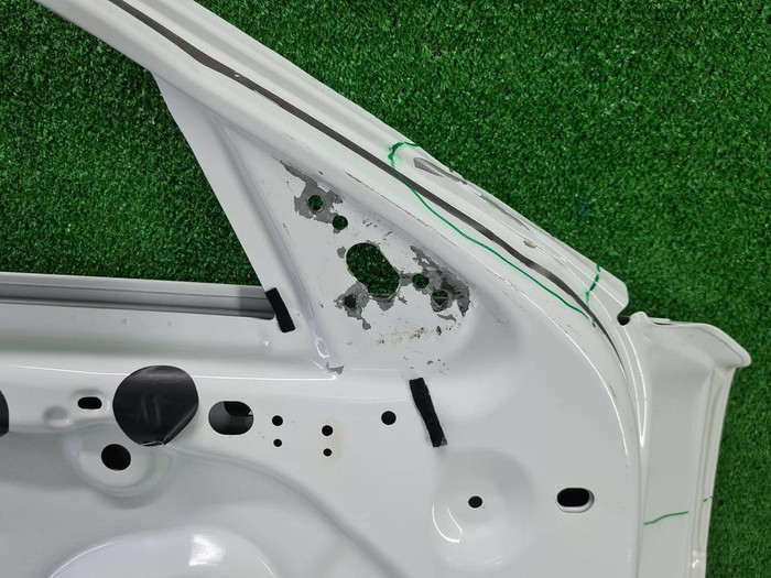 Дверь передняя левая Jaguar XE (2015-н.в.)