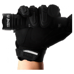 Тактический фонарь Armytek Viking Pro V3 XHP50 (теплый свет) — надежная работа с различными типами аккумуляторов.