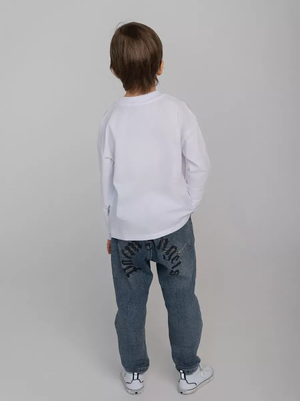 Лонгслив для мальчика, белый, в школу
