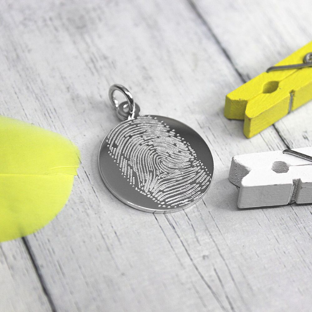 Серебряный кулон с отпечатком пальца на заказ