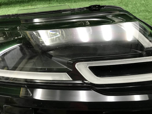 Фара правая Range Rover Velar (2017-2023) LED