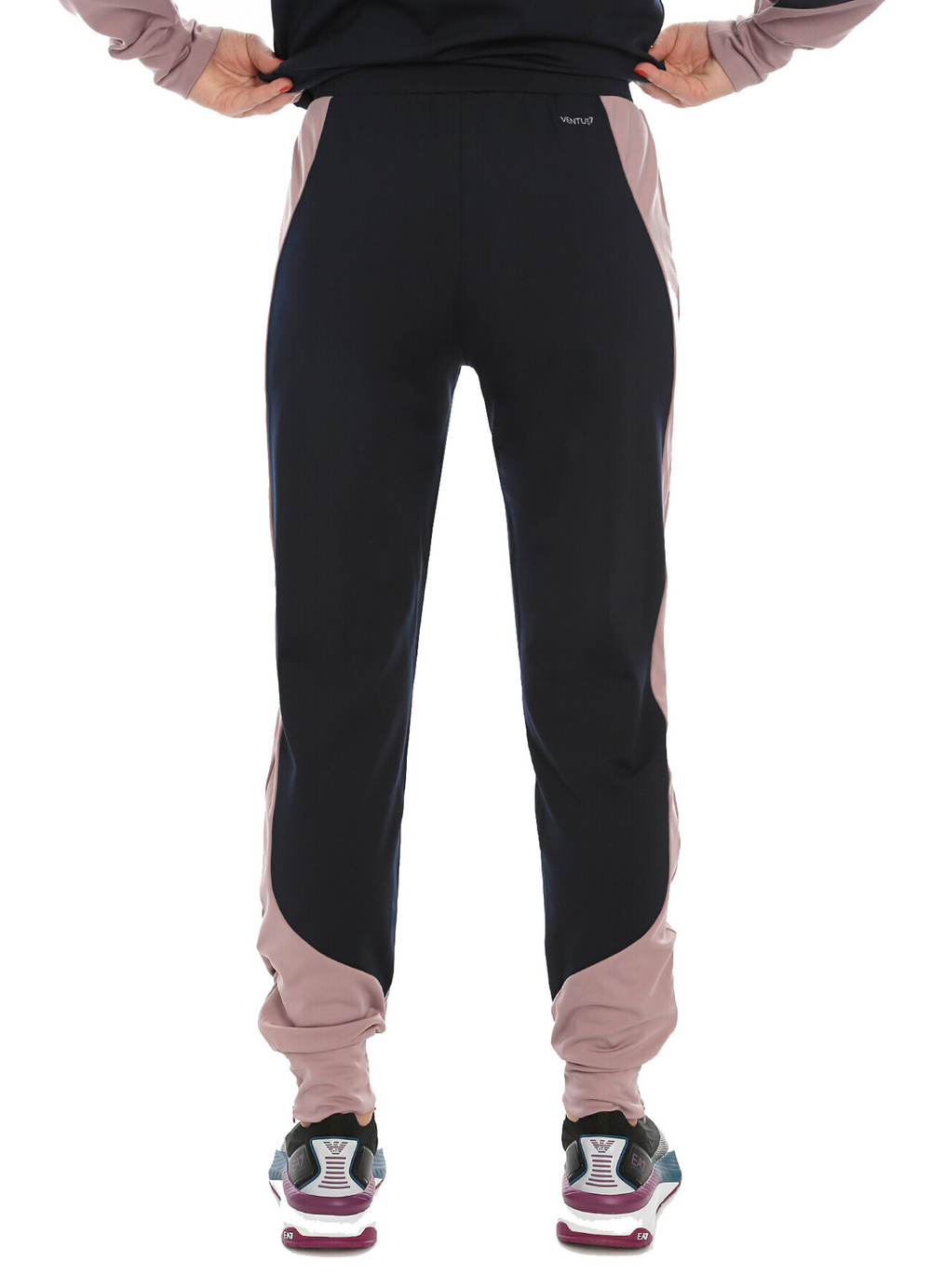 Костюм женский Tracksuit EA7