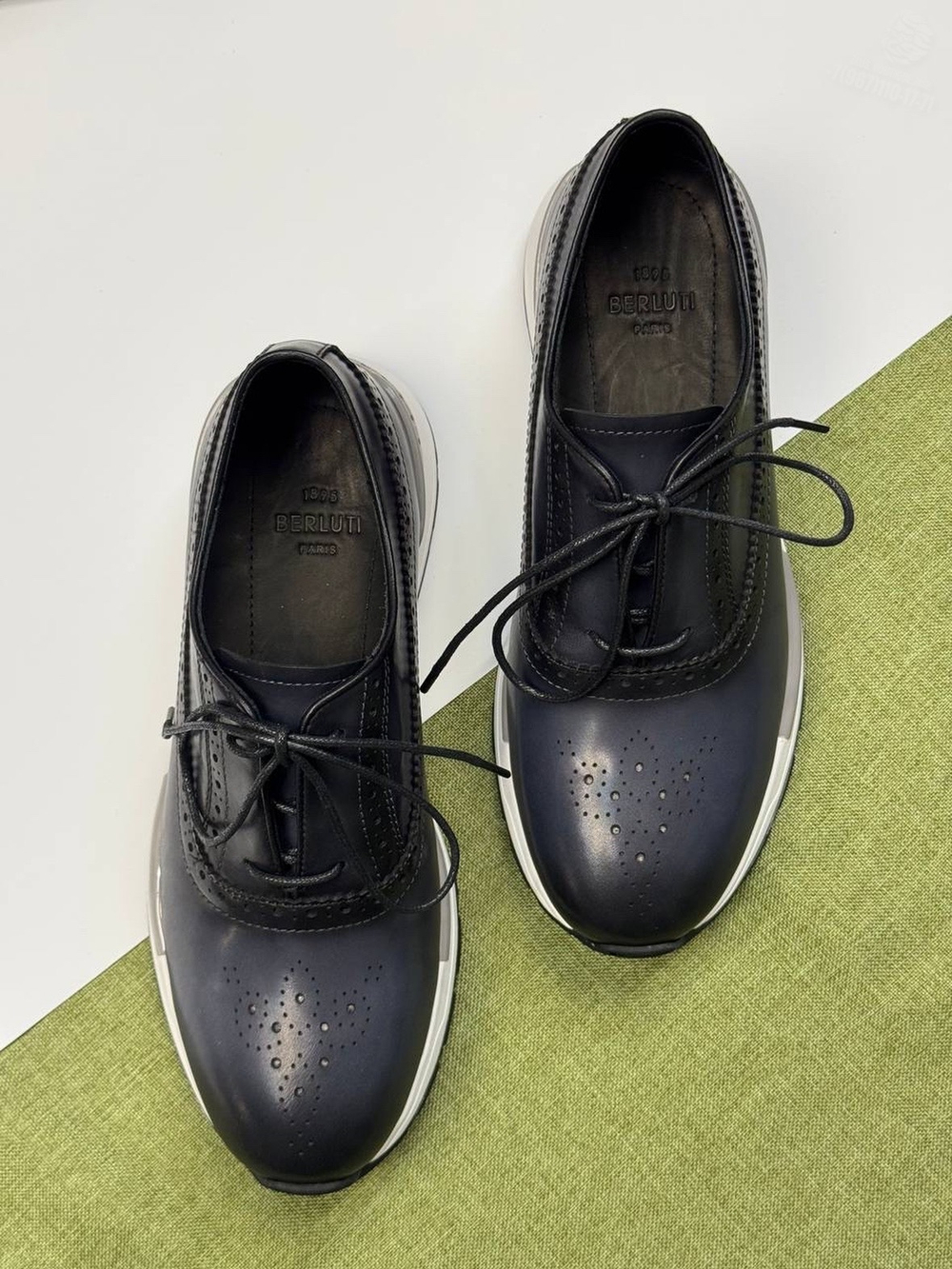 Кроссовки Berluti