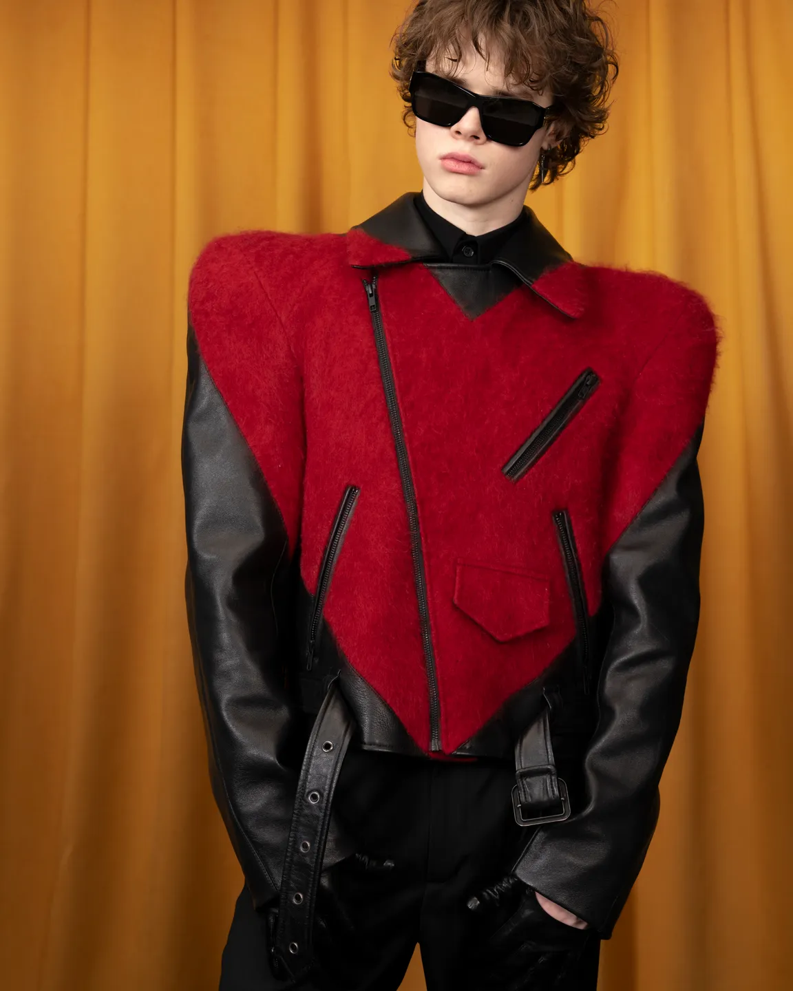 Кожаная куртка 