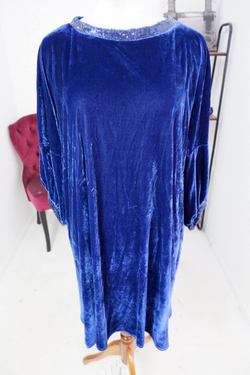 Платье Lucky Move бархатистое, визуально на 58 размер, новое