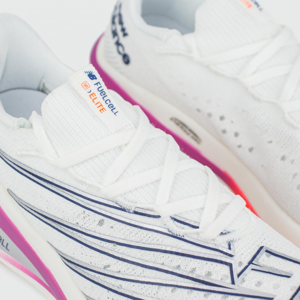 кроссовки New Balance FuelCell SC Elite V3 White Pink Wmns