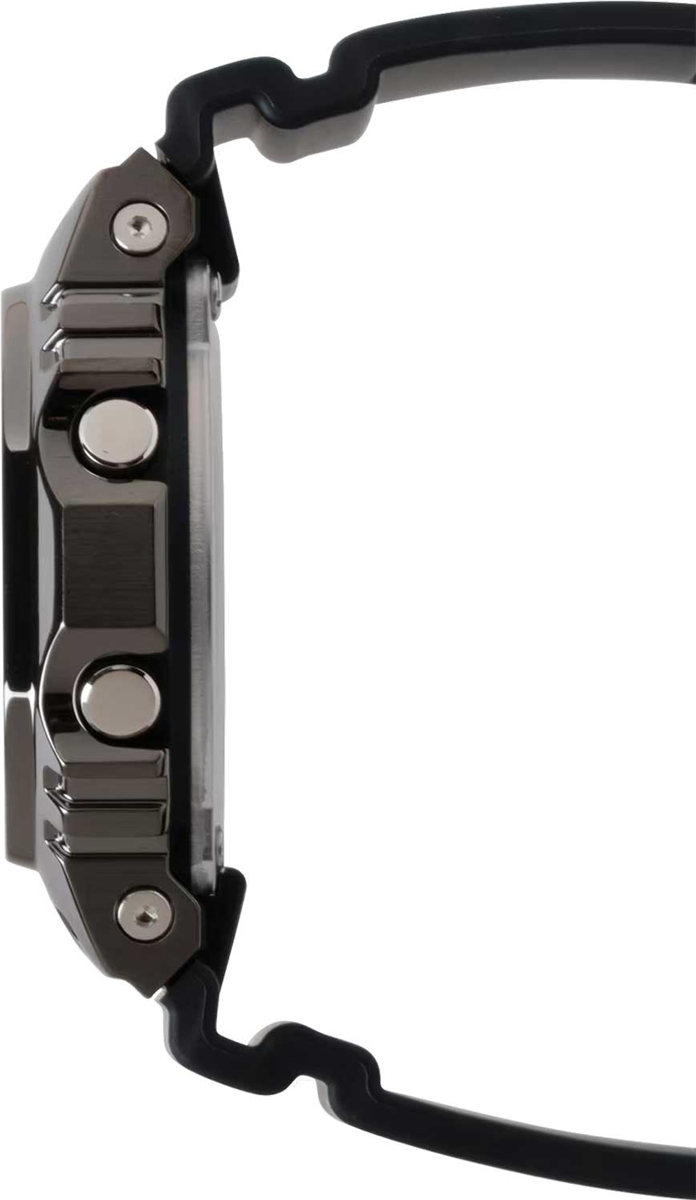 Часы Casio GM-5600BRW-1