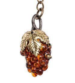 AM- 805 Брелок «Виноград» (латунь, янтарь)