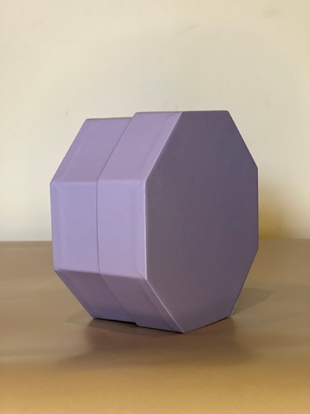 Короткие восьмигранники 16 см.Цвет;Светло серый. Розница 350 рублей .