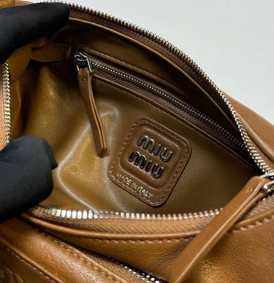 Женская сумка MIU MIU Pocket из кожи наппа