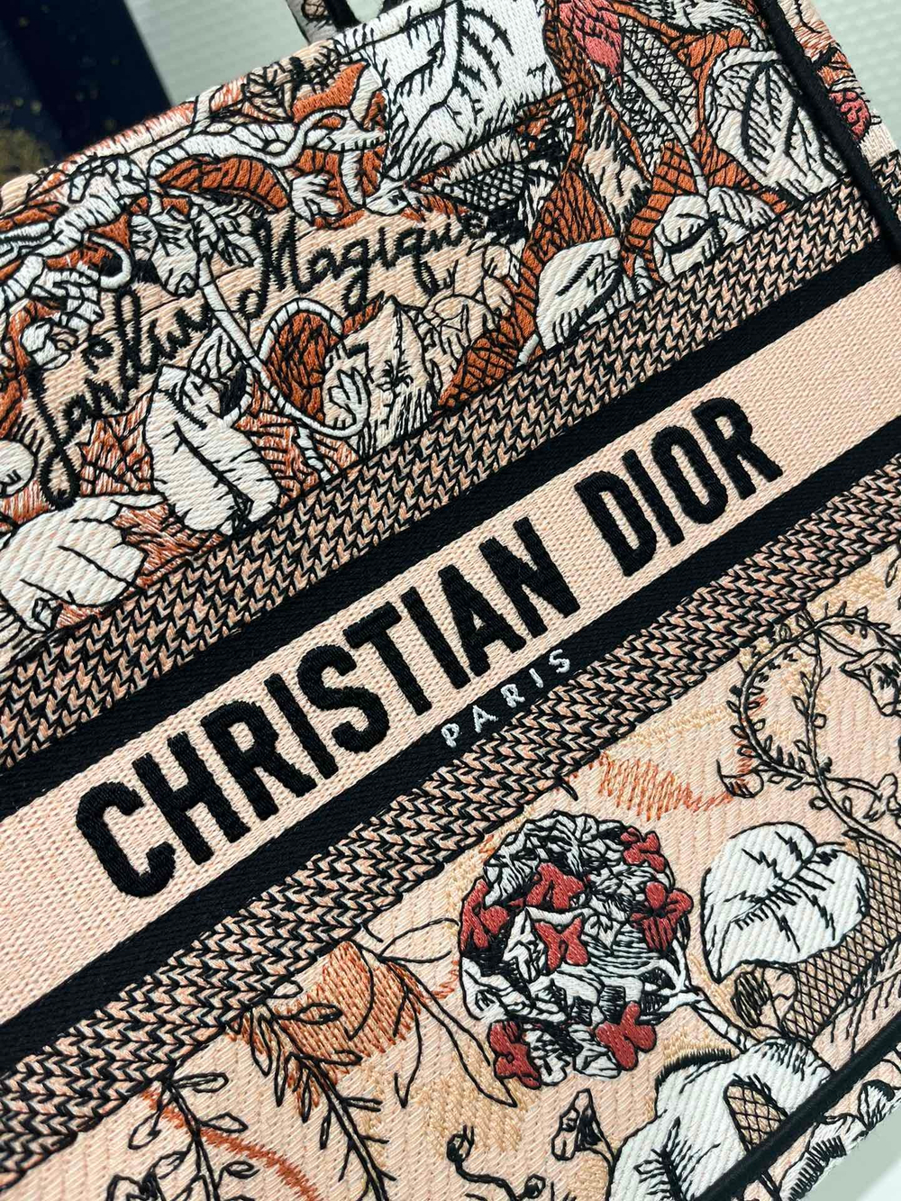 Christian Dior Book Tote 26 cm