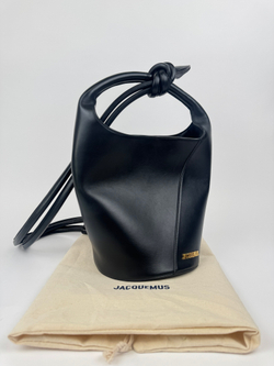Сумка Jacquemus Le Petit Tourni