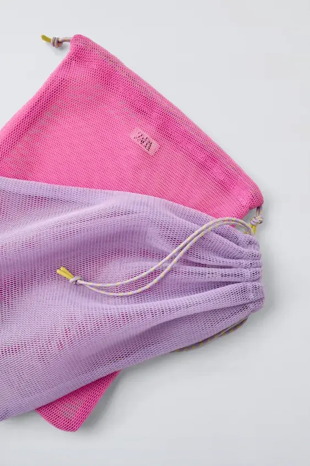 ZARA НАБОР РАЗНОЦВЕТНЫХ СЕТЧАТЫХ СУМОК, РАЗНОЦВЕТНЫЙ