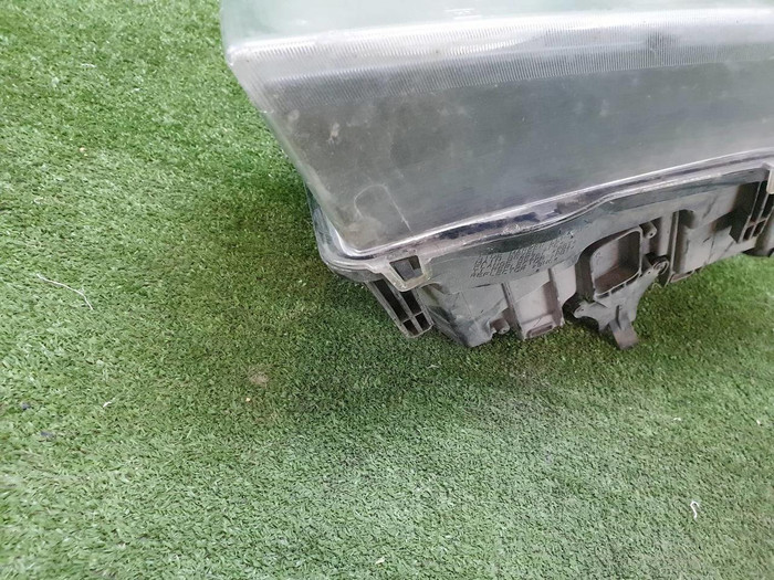 Фара левая Land-Rover Freelander 2 (2006-2012) галоген