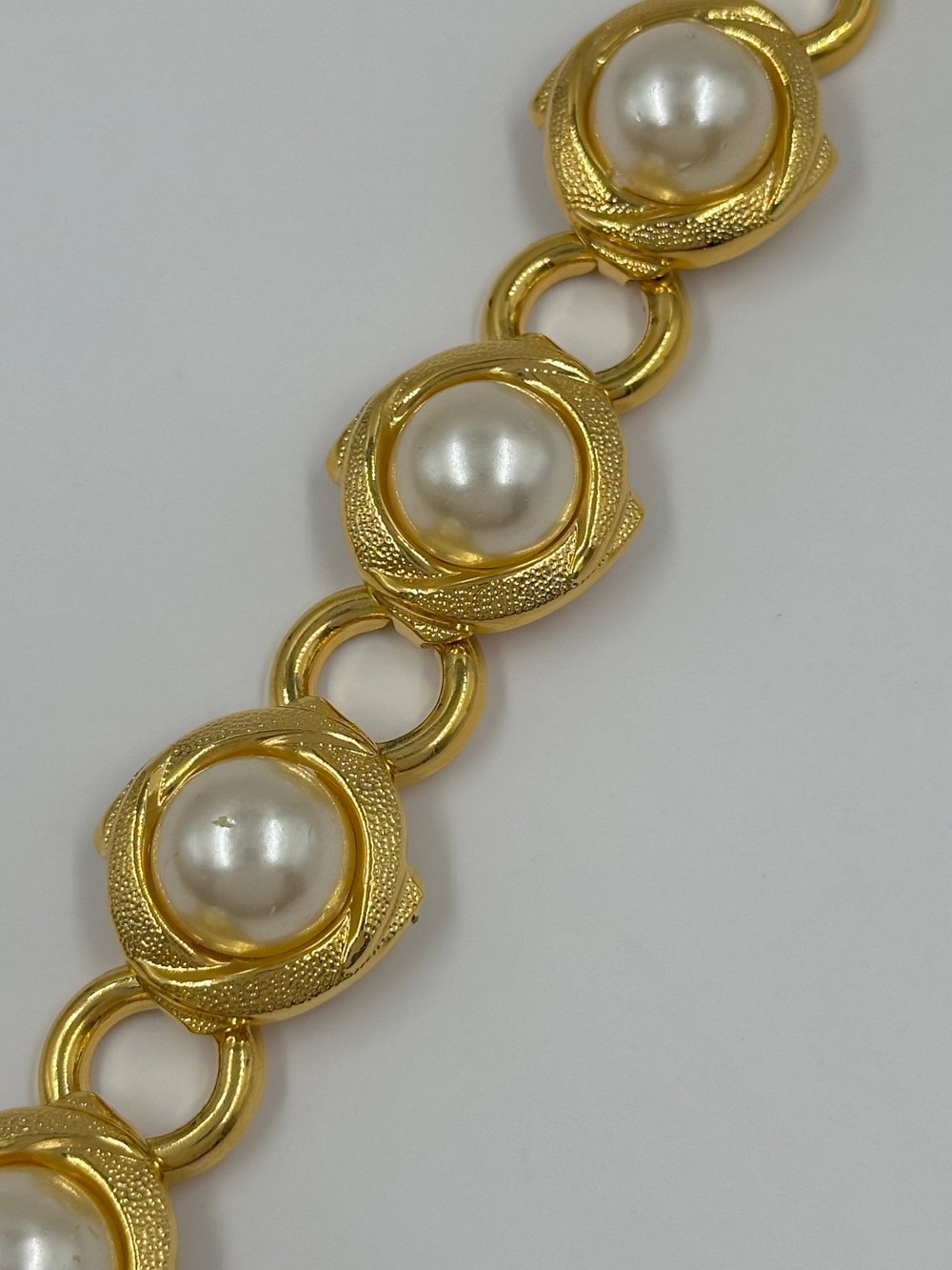 Браслет с «жемчугом»