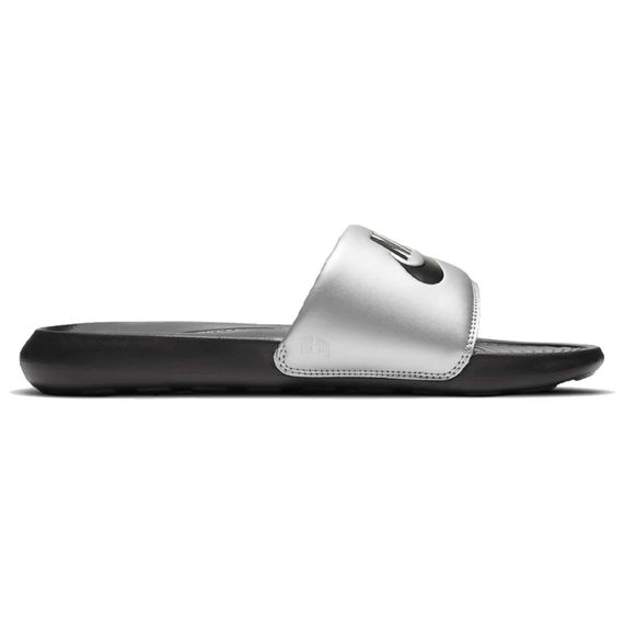 Nike Victori One 'Black Metallic Silver'