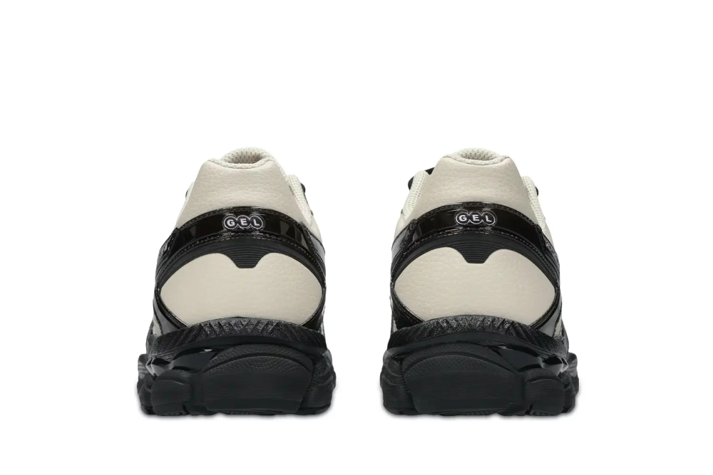 Asics Gel-Cumulus 16 "Desert Rose"