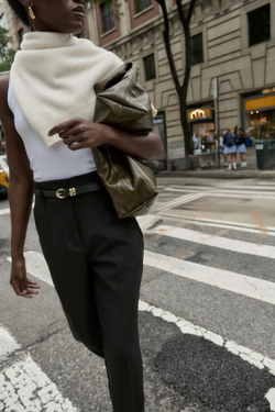 ZARA БРЮКИ С ВЫСОКОЙ ПОСАДКОЙ И РЕМНЕМ, ЧЕРНЫЙ