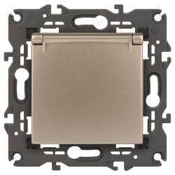 14-2103-04 ЭРА Розетка 2P+E Schuko со шторками с крышкой, 16A-250В, IP20, Эра Elegance, шампань (10/