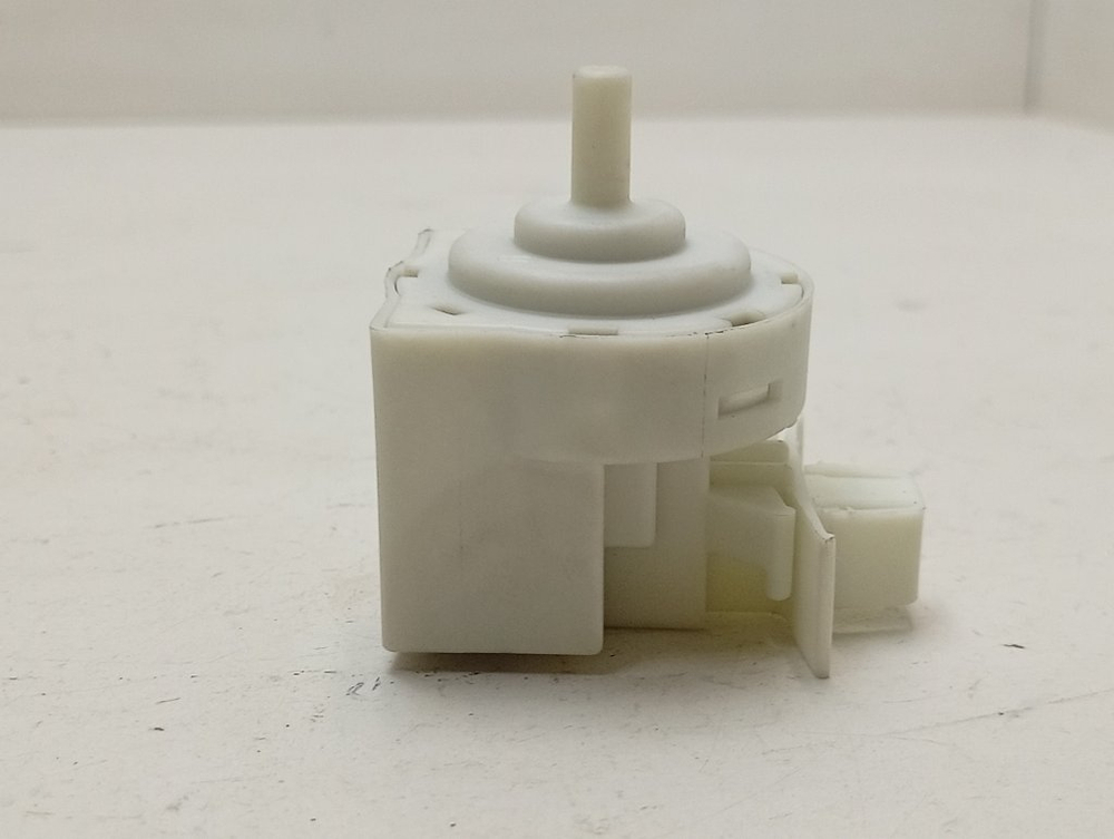 WE60S3 кт67 Датчик уровня воды для стиральной машины Gorenje 343010 б/у