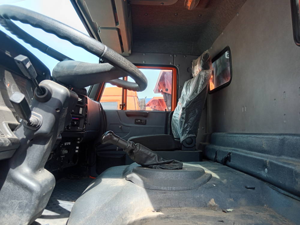 КамАЗ 6520 6x4 Самосвал 6520-26012-53 (Дизельный, 11,8 л, 400 л.с., МТ)