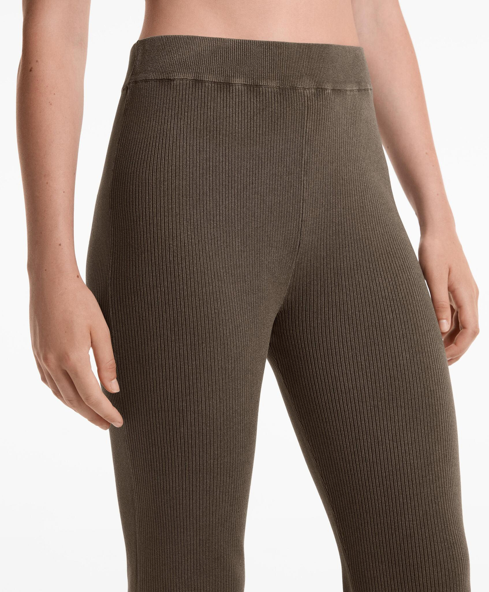 OYSHO Трикотажные расклешенные брюки, серо-бежевый