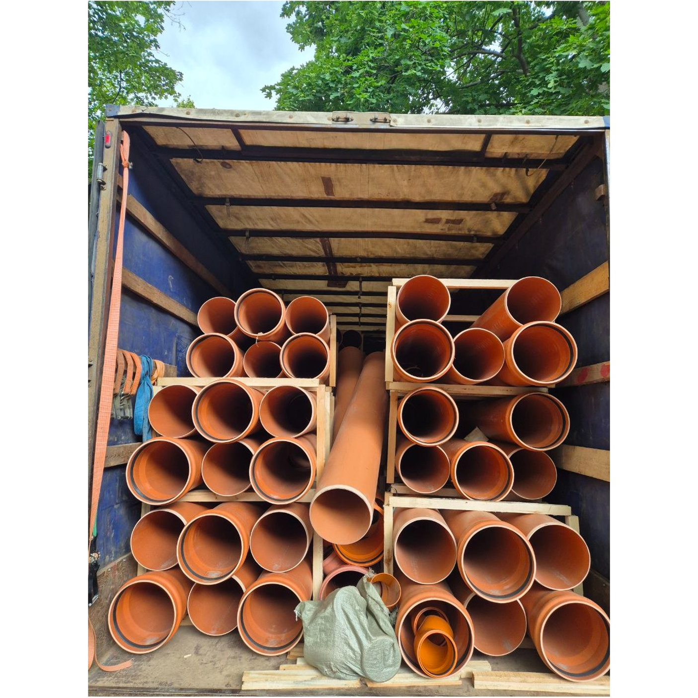 Отправка Труб и Фитингов для наружной канализации