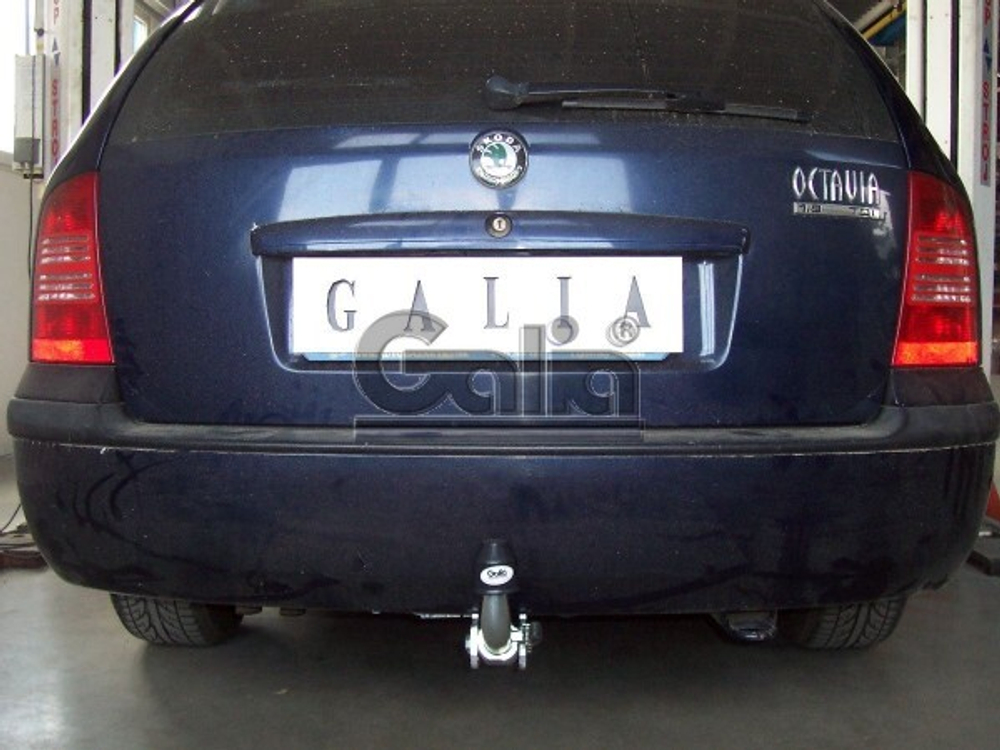 Фаркоп оцинкованный Galia S085A для Skoda Octavia I седан/универсал 1998-2004, Octavia Tour 2004-2010(паспорт и сертификат в комплекте)(без электрики)