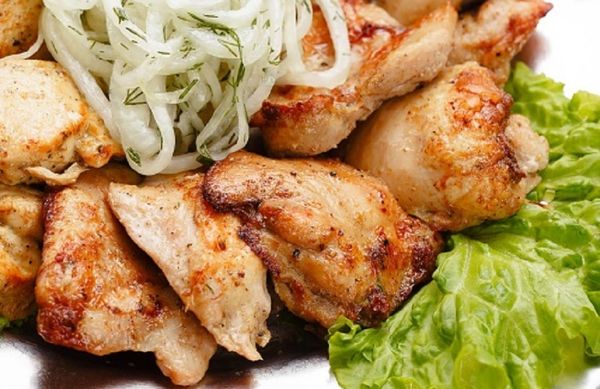 Как приготовить шашлык из курицы? Как мариновать курицу для шашлыка?