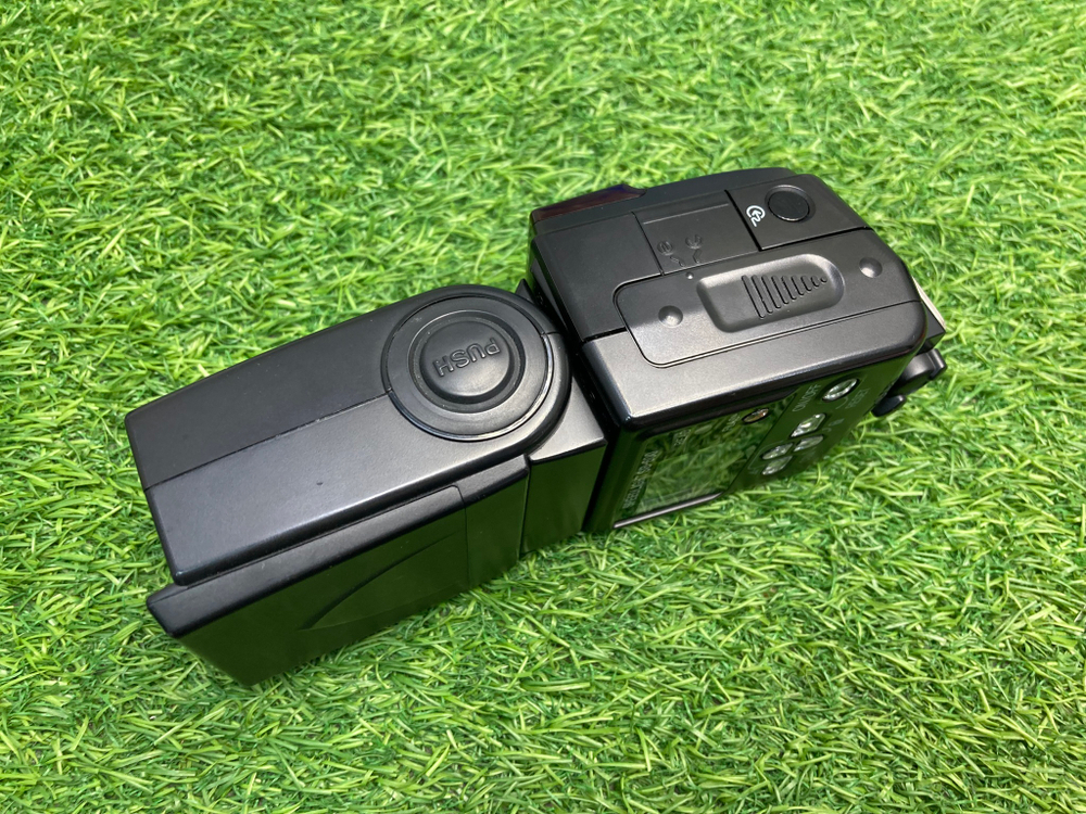 Nikon Speedlight SB-600