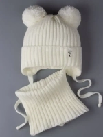 Шапка для девочки со снудом, демисезонная, молочная