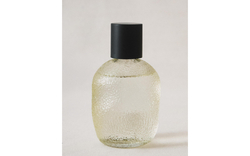 Zara Home Ароматический спрей для тканей и одежды Vetiver Melon 190 мл, освежитель, аромат древесный