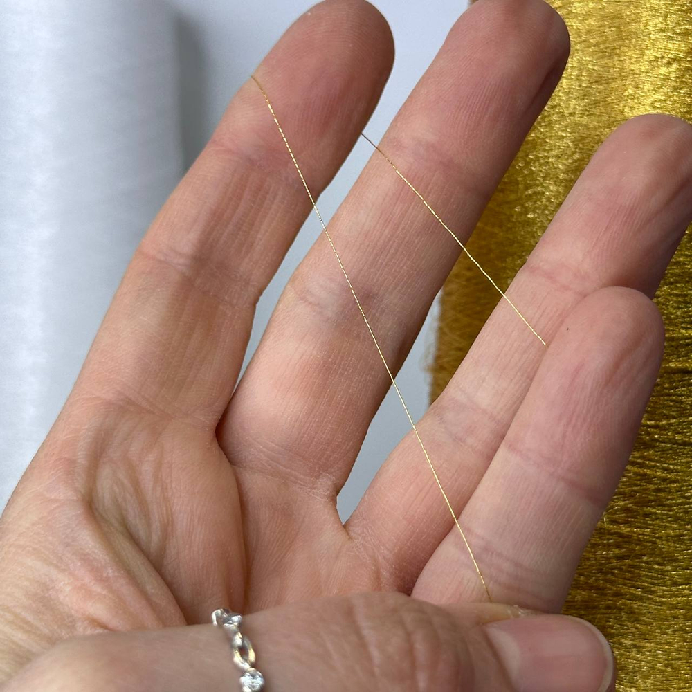 METALLICA - Stock Italy; 62% металлизированный люрекс, 38% п/а; 2000м/100гр; золото; Есть бобинки: 50, 50, 140 гр