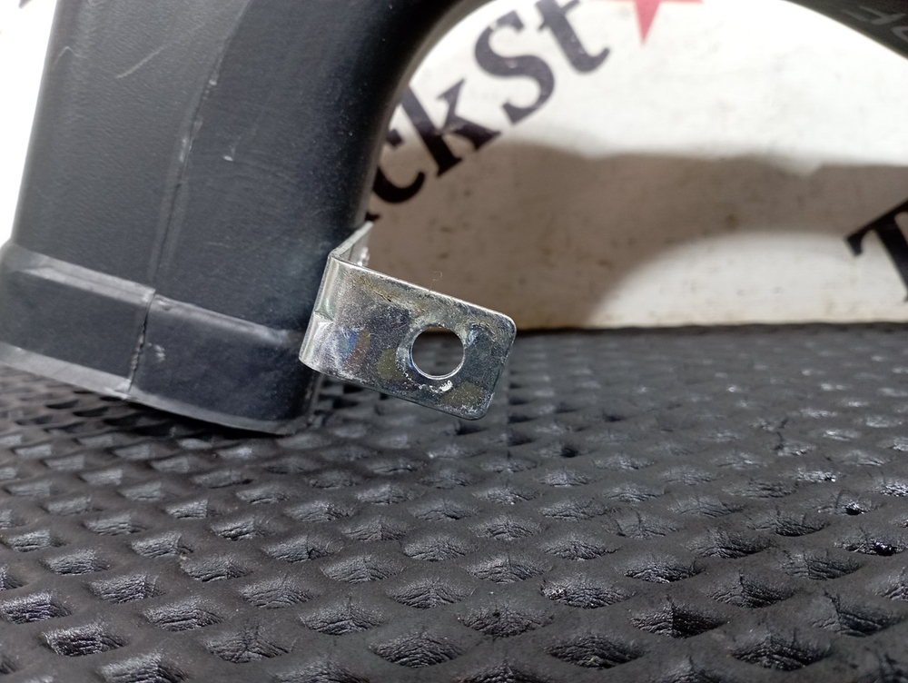 Воздуховод отопителя