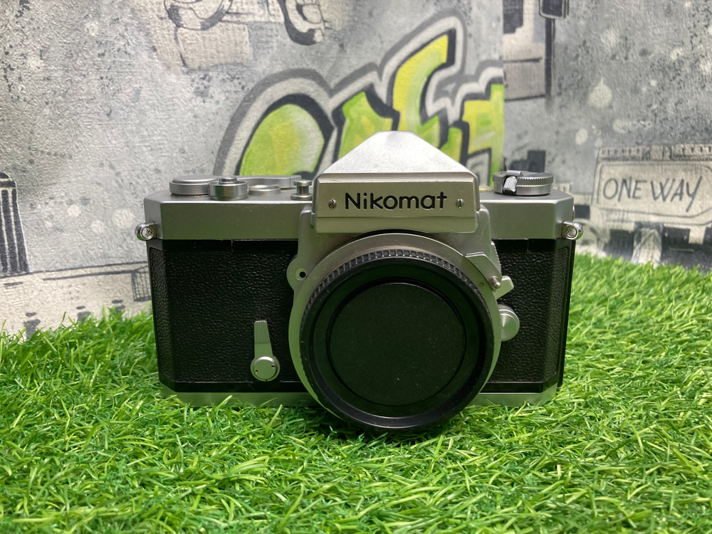 Nikon Nikomat ( Nikkormat )