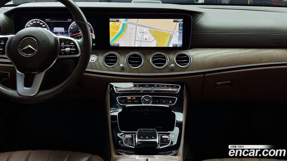 Mercedes-Benz E-Class W213 E300 4MATIC Exclusive (05.2020)
