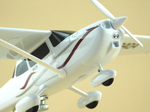 Модель самолета Cessna 172S (М1:32)
