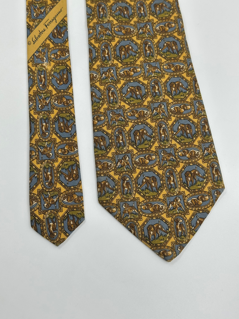 Галстук «Собаки» Salvatore Ferragamo