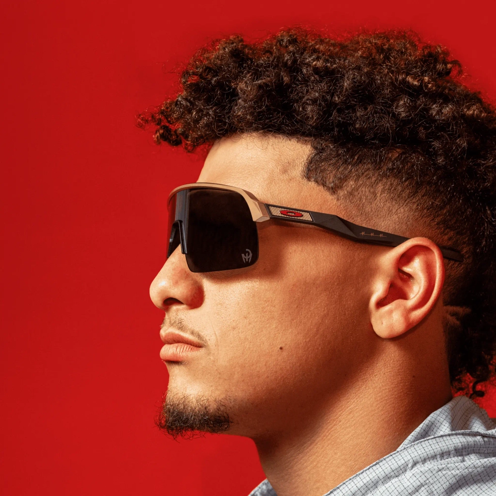 Солнцезащитные очки Oakley Sutro Lite Patrick Mahomes II Collection