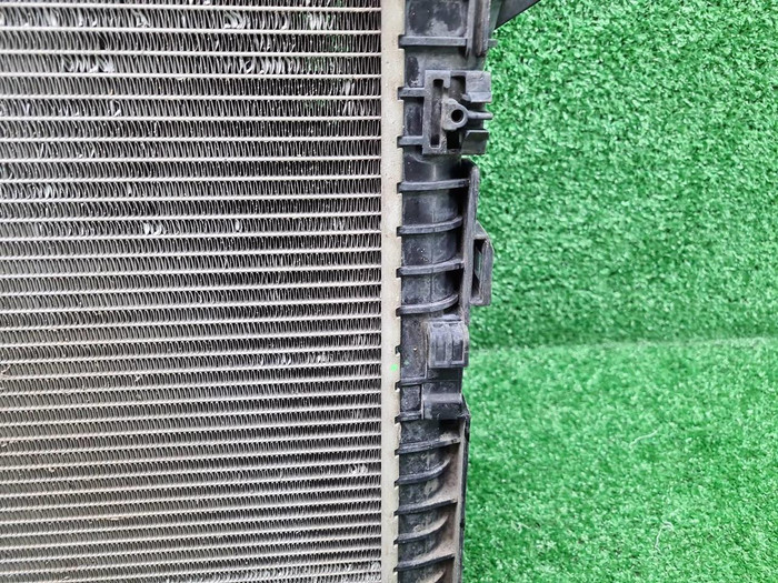 Радиатор охлаждения Audi A4 B9 (2015-н.в.)