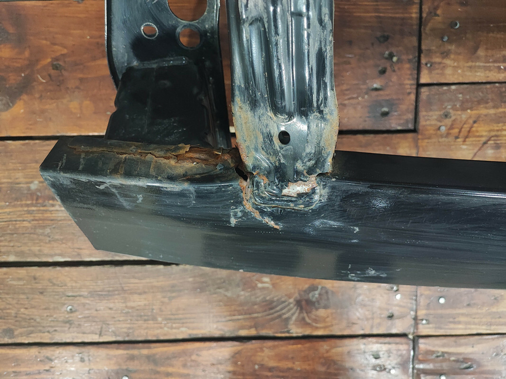 Усилитель переднего бампера Kia Rio 4 X-Line 17-20 Б/У Оригинал 64900H0500